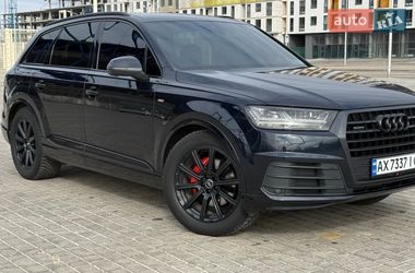 Внедорожник / Кроссовер Audi Q7 2017 в Харькове