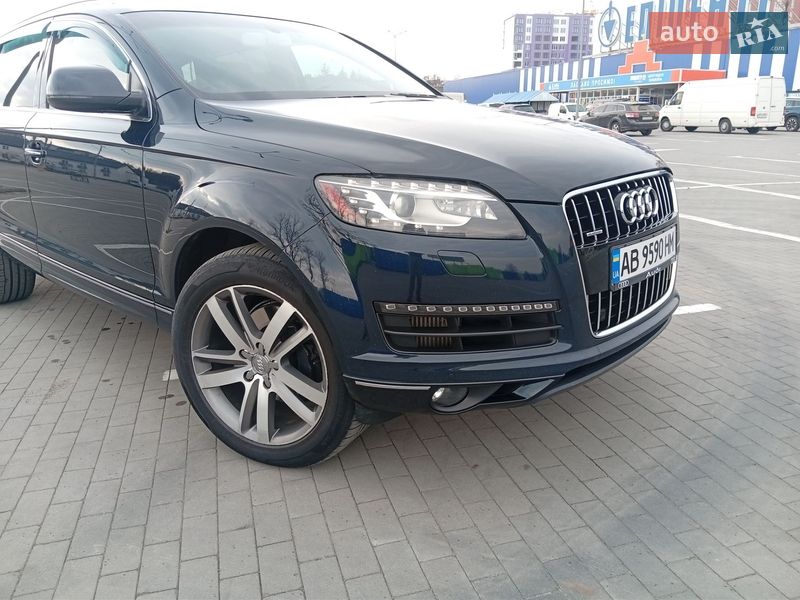 Позашляховик / Кросовер Audi Q7 2012 в Умані