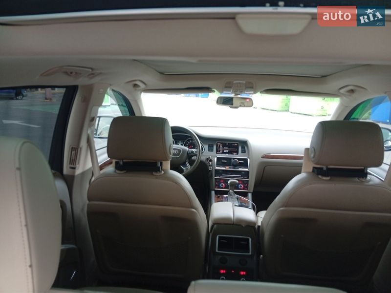 Позашляховик / Кросовер Audi Q7 2012 в Умані