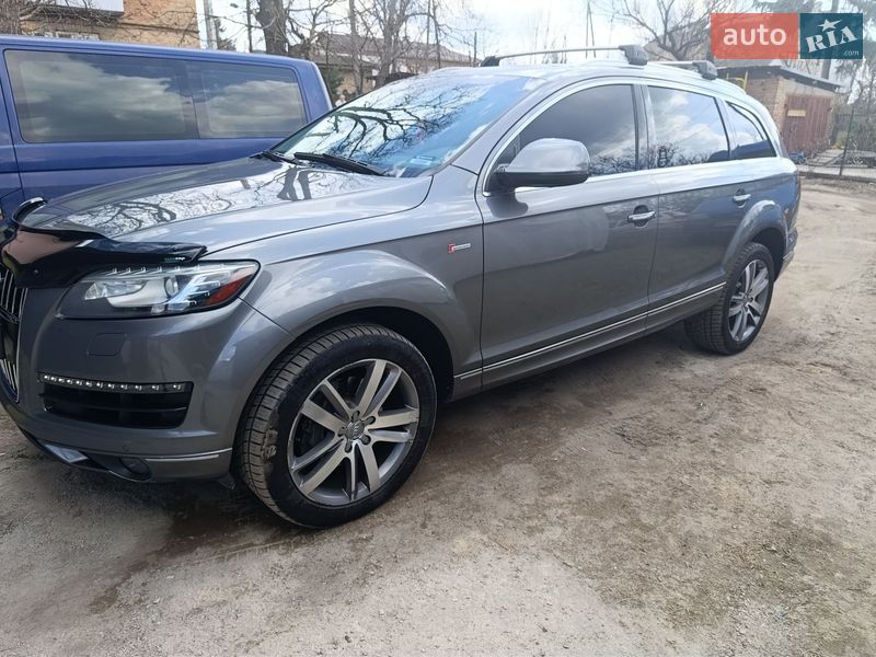 Позашляховик / Кросовер Audi Q7 2013 в Василькові