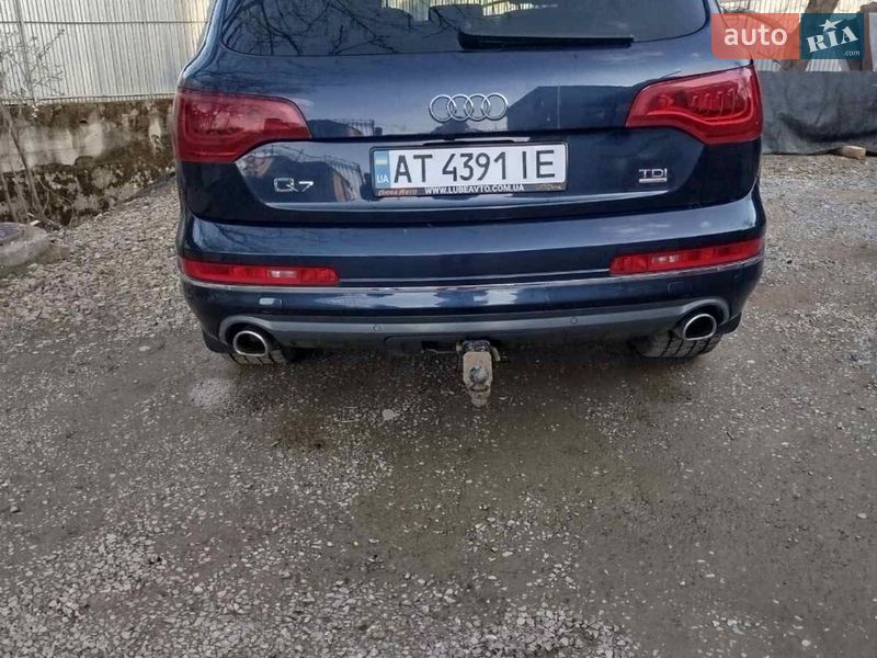 Внедорожник / Кроссовер Audi Q7 2013 в Косове