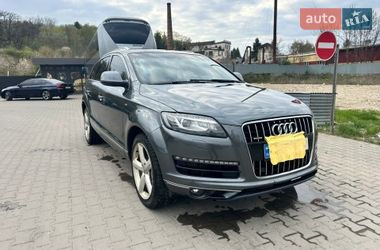 Позашляховик / Кросовер Audi Q7 2012 в Іршаві