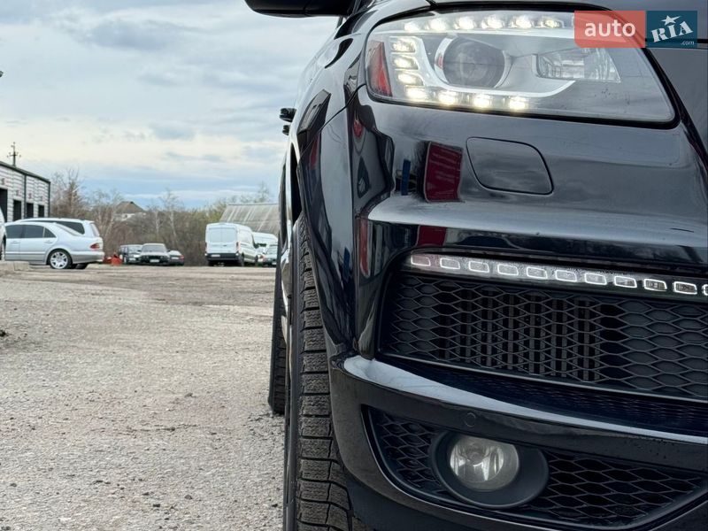 Внедорожник / Кроссовер Audi Q7 2014 в Хороле