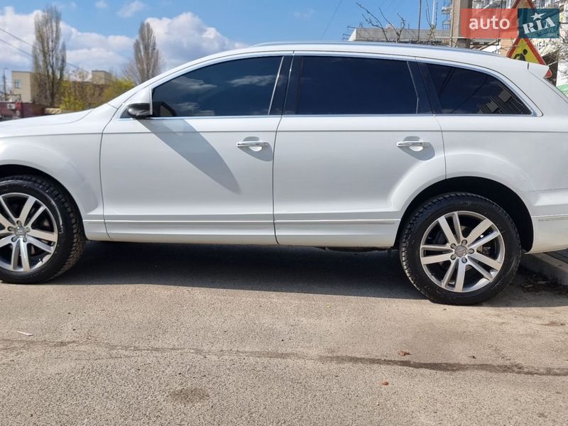 Внедорожник / Кроссовер Audi Q7 2015 в Киеве фото 3 Внедорожник / Кроссовер Audi Q7 2015 в Киеве