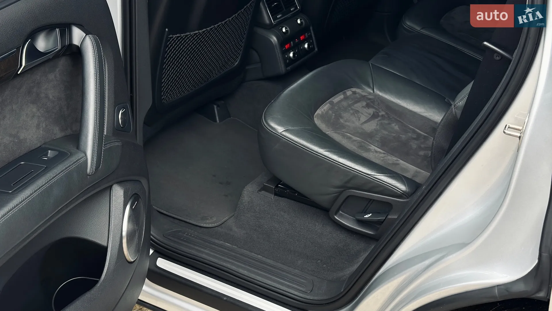 2010 Audi Q7 - мініатюра 38
