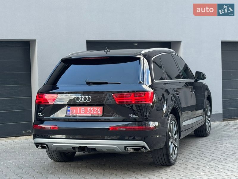 Внедорожник / Кроссовер Audi Q7 2017 в Тернополе
