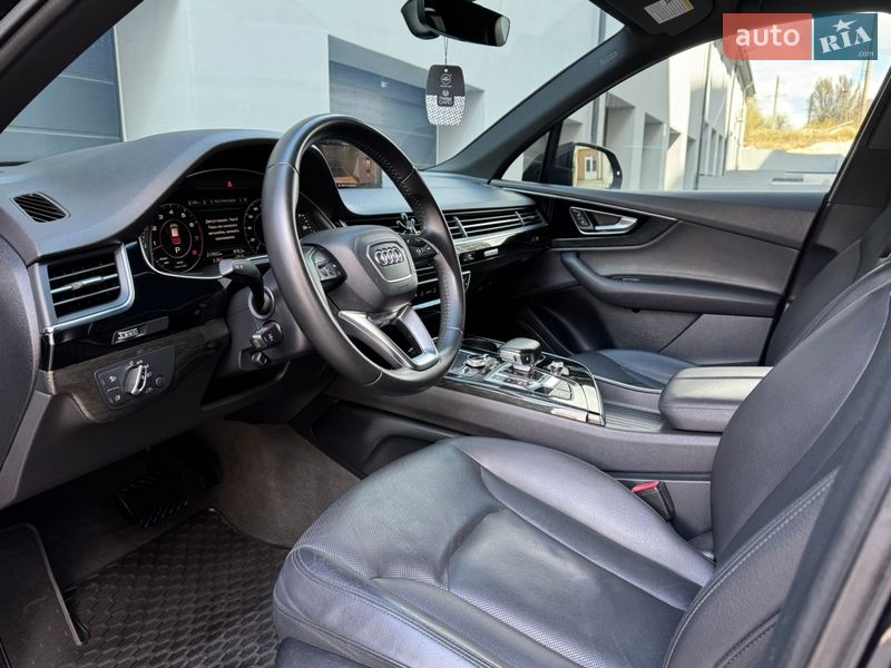 Внедорожник / Кроссовер Audi Q7 2017 в Тернополе