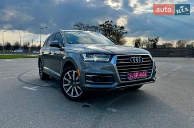 Внедорожник / Кроссовер Audi Q7 2017 в Софиевской Борщаговке