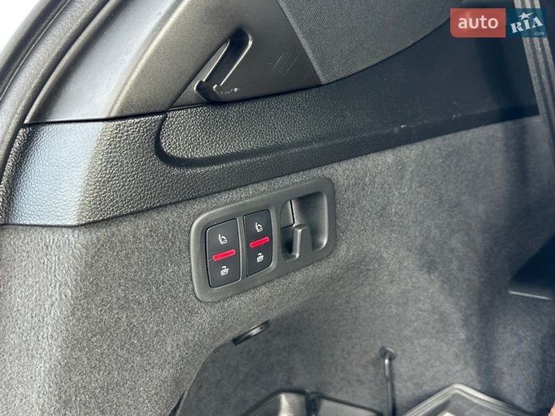 Позашляховик / Кросовер Audi Q7 2019 в Луцьку