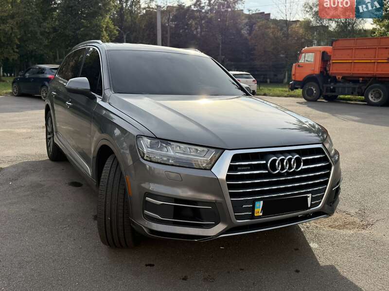 Позашляховик / Кросовер Audi Q7 2017 в Харкові