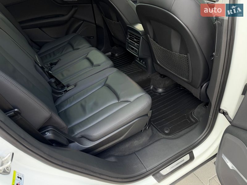 Внедорожник / Кроссовер Audi Q7 2019 в Тернополе