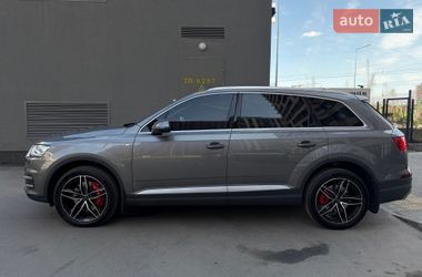 Позашляховик / Кросовер Audi Q7 2016 в Києві