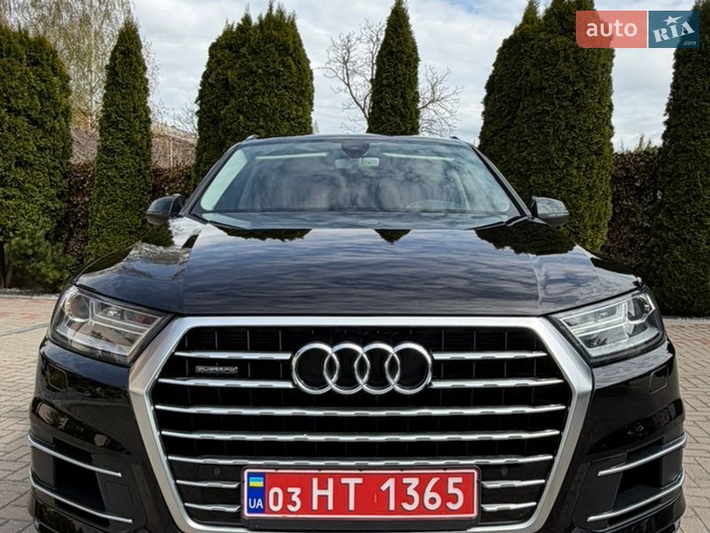 Внедорожник / Кроссовер Audi Q7 2016 в Дубно