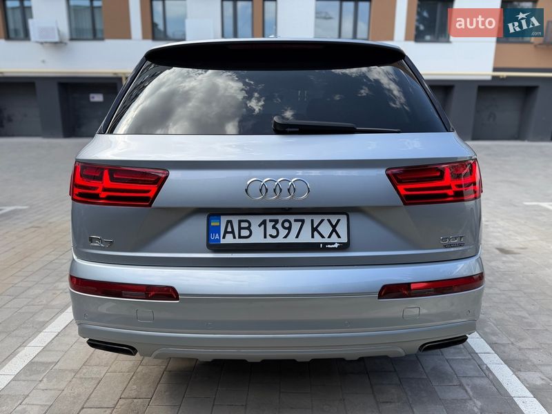 Позашляховик / Кросовер Audi Q7 2017 в Вінниці