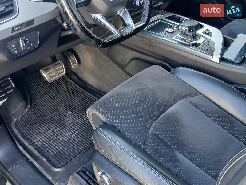 Позашляховик / Кросовер Audi Q7 2019 в Запоріжжі
