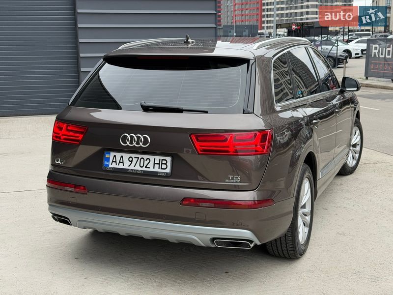 Позашляховик / Кросовер Audi Q7 2017 в Києві