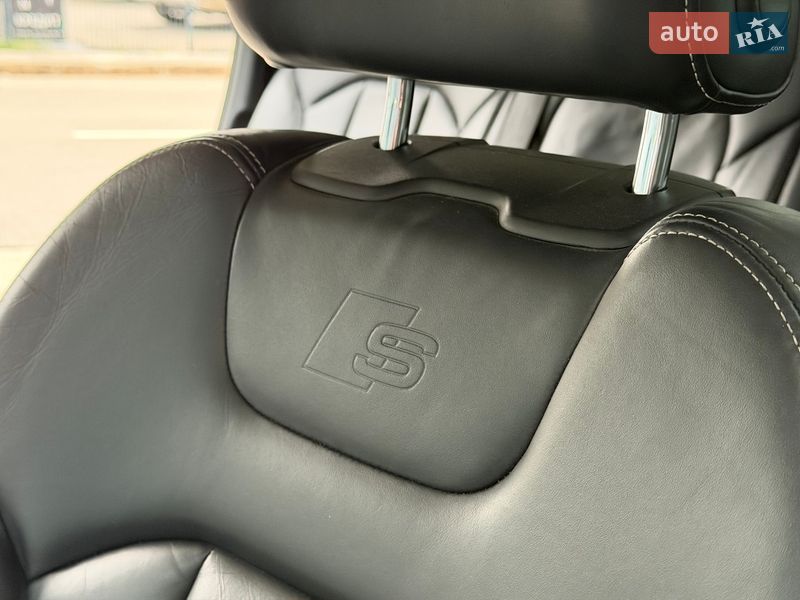 Позашляховик / Кросовер Audi Q7 2017 в Києві