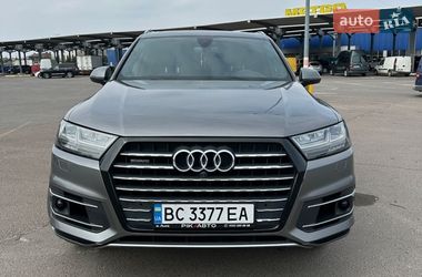 Позашляховик / Кросовер Audi Q7 2018 в Львові