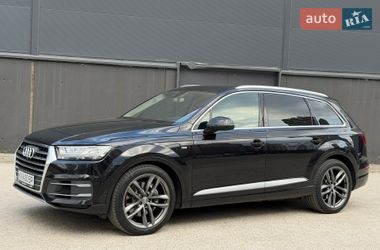 Позашляховик / Кросовер Audi Q7 2015 в Києві