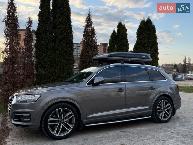 Внедорожник / Кроссовер Audi Q7 2015 в Сумах