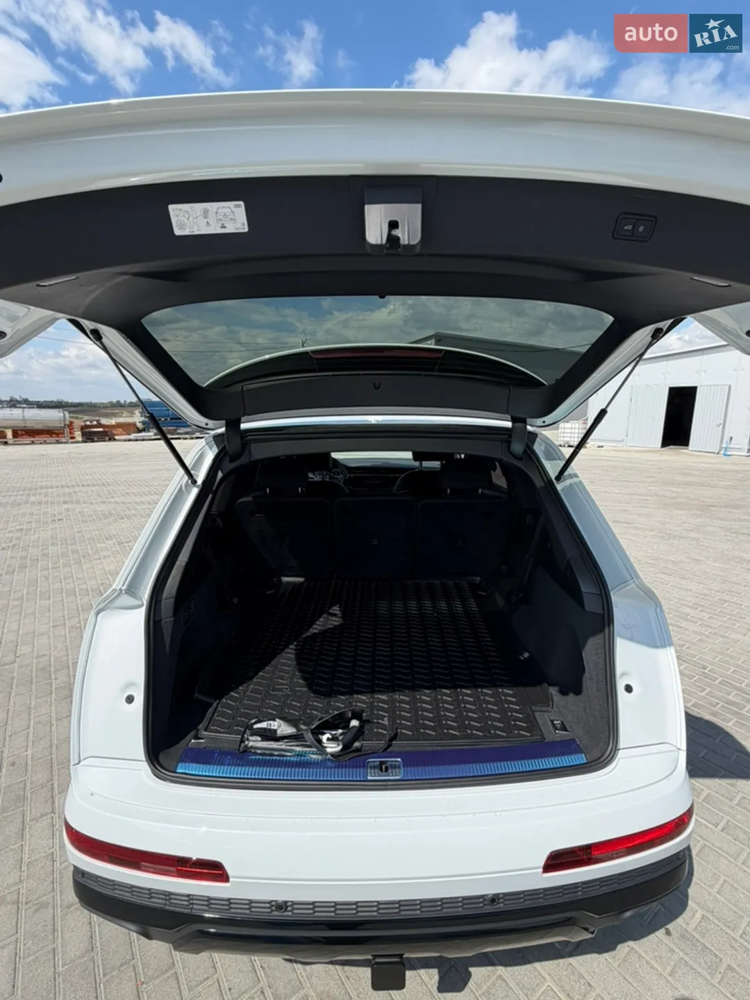 2025 Audi Q7 - мініатюра 35