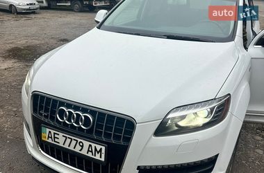 Внедорожник / Кроссовер Audi Q7 2015 в Каменском