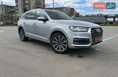 Позашляховик / Кросовер Audi Q7 2017 в Сумах
