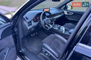 Позашляховик / Кросовер Audi Q7 2017 в Києві