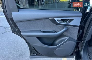 Позашляховик / Кросовер Audi Q7 2017 в Києві