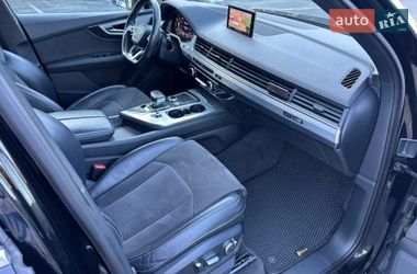 Позашляховик / Кросовер Audi Q7 2017 в Києві