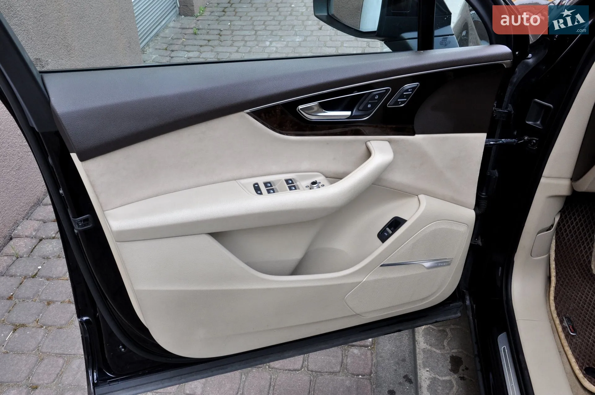 2016 Audi Q7 - мініатюра 18