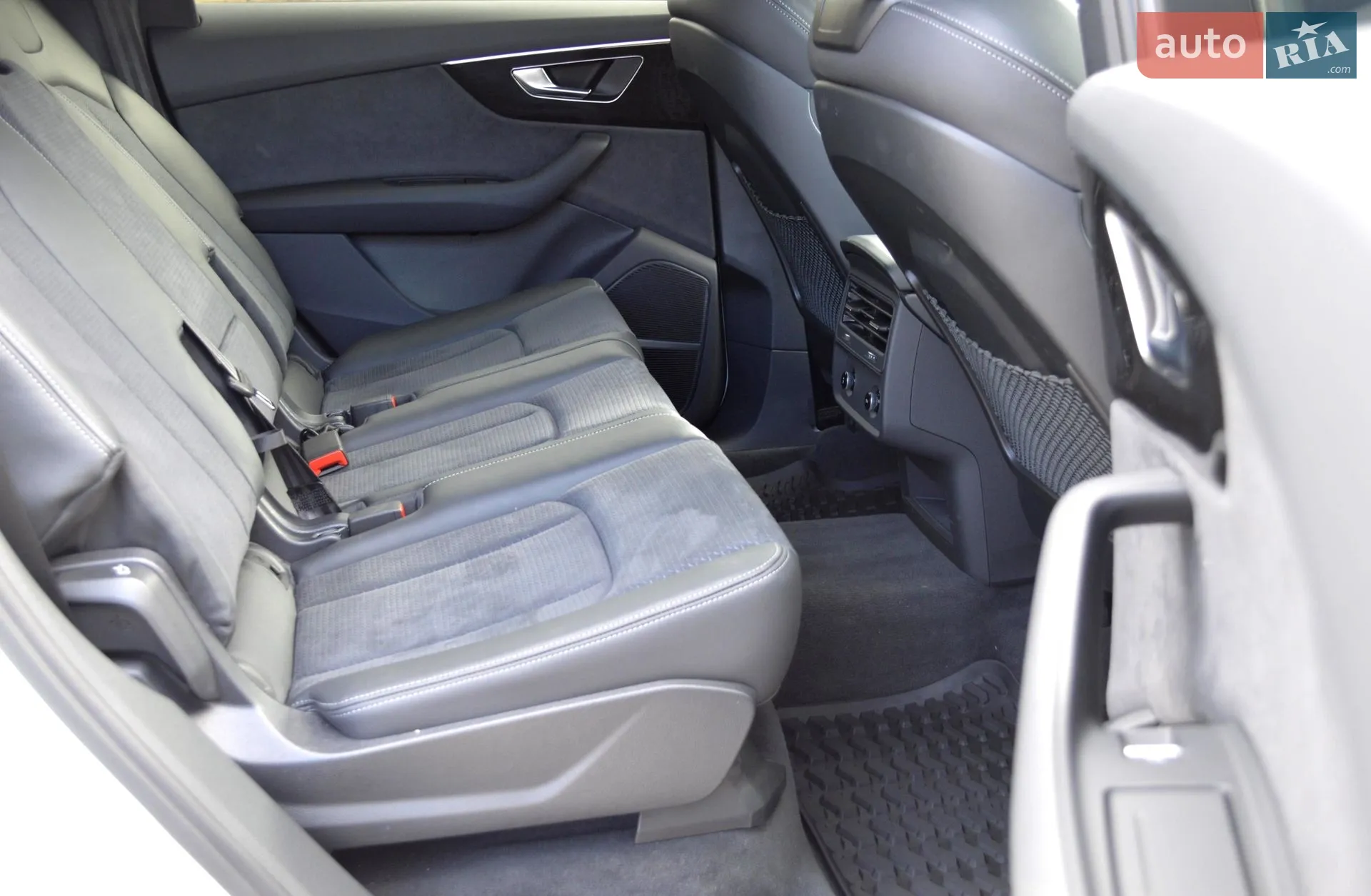 2025 Audi Q7 - мініатюра 56