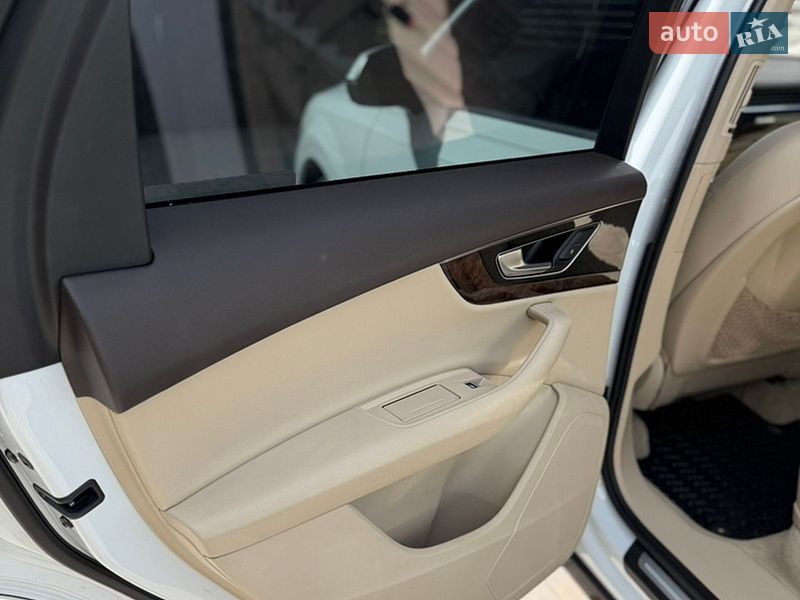 Внедорожник / Кроссовер Audi Q7 2016 в Львове
