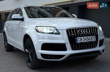 Позашляховик / Кросовер Audi Q7 2013 в Вінниці