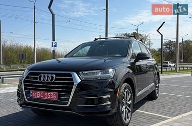 Внедорожник / Кроссовер Audi Q7 2017 в Ровно