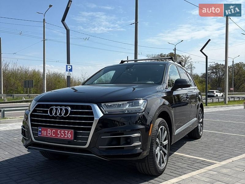 Внедорожник / Кроссовер Audi Q7 2017 в Ровно
