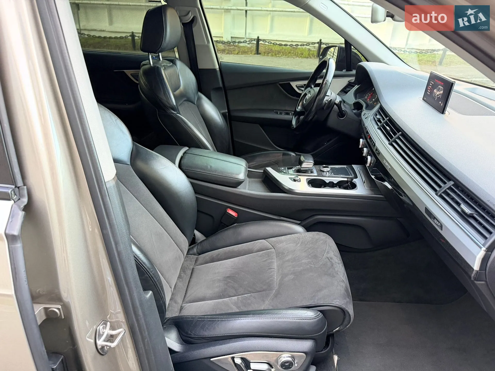 2015 Audi Q7 - мініатюра 28