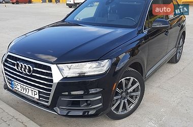 Позашляховик / Кросовер Audi Q7 2015 в Шептицькому