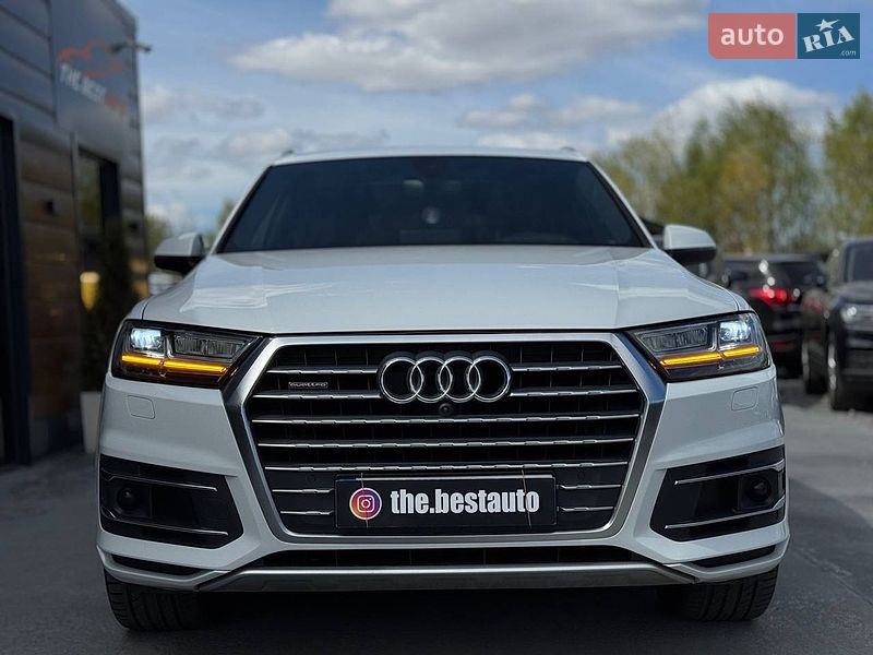Внедорожник / Кроссовер Audi Q7 2016 в Ровно