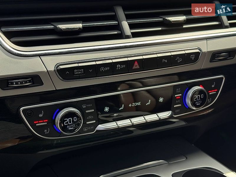 Внедорожник / Кроссовер Audi Q7 2016 в Ровно