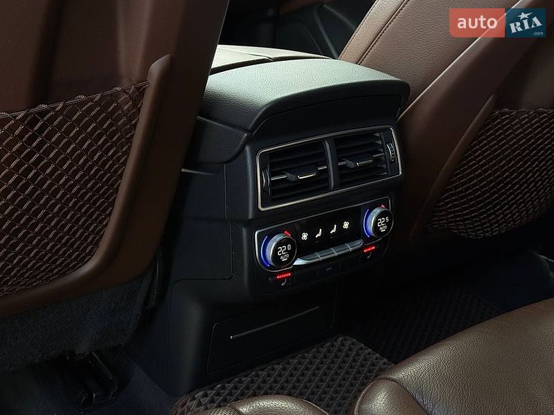 Внедорожник / Кроссовер Audi Q7 2016 в Ровно