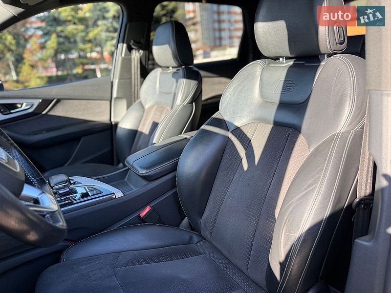 Внедорожник / Кроссовер Audi Q7 2016 в Тернополе