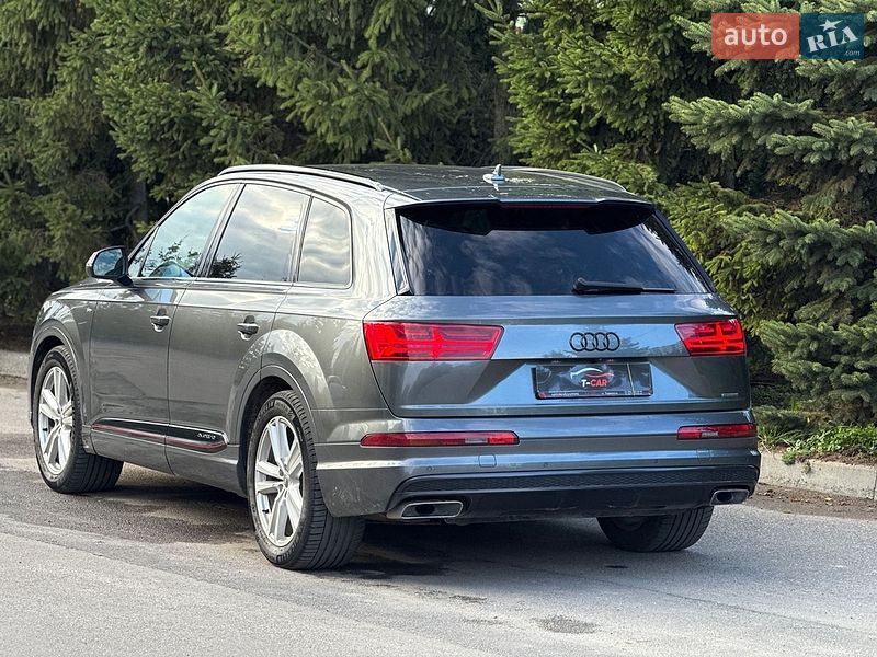Внедорожник / Кроссовер Audi Q7 2016 в Тернополе
