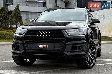 Внедорожник / Кроссовер Audi Q7 2017 в Киеве