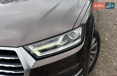 Позашляховик / Кросовер Audi Q7 2018 в Дніпрі