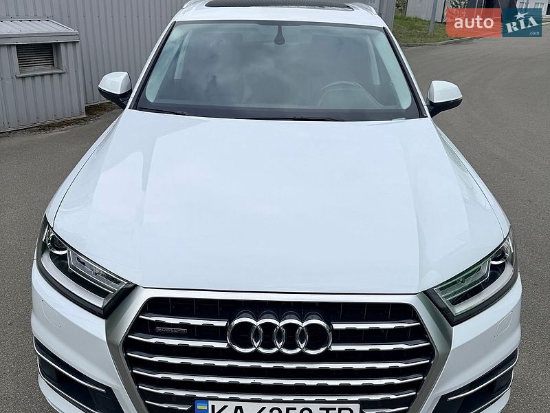 Внедорожник / Кроссовер Audi Q7 2017 в Киеве