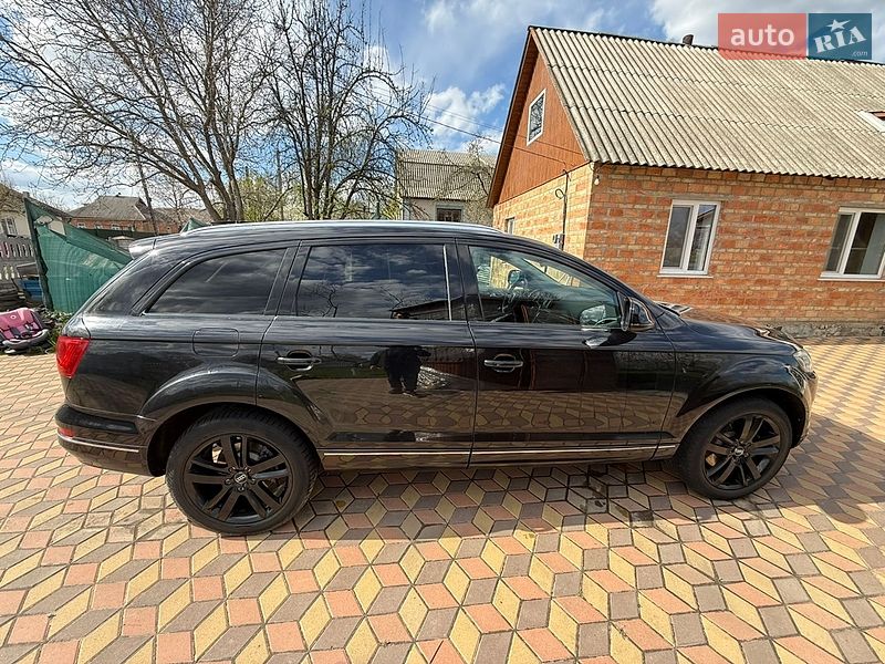 Внедорожник / Кроссовер Audi Q7 2011 в Корсуне-Шевченковском