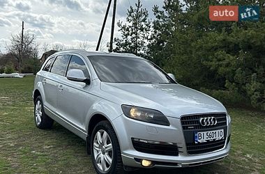 Внедорожник / Кроссовер Audi Q7 2006 в Пирятине