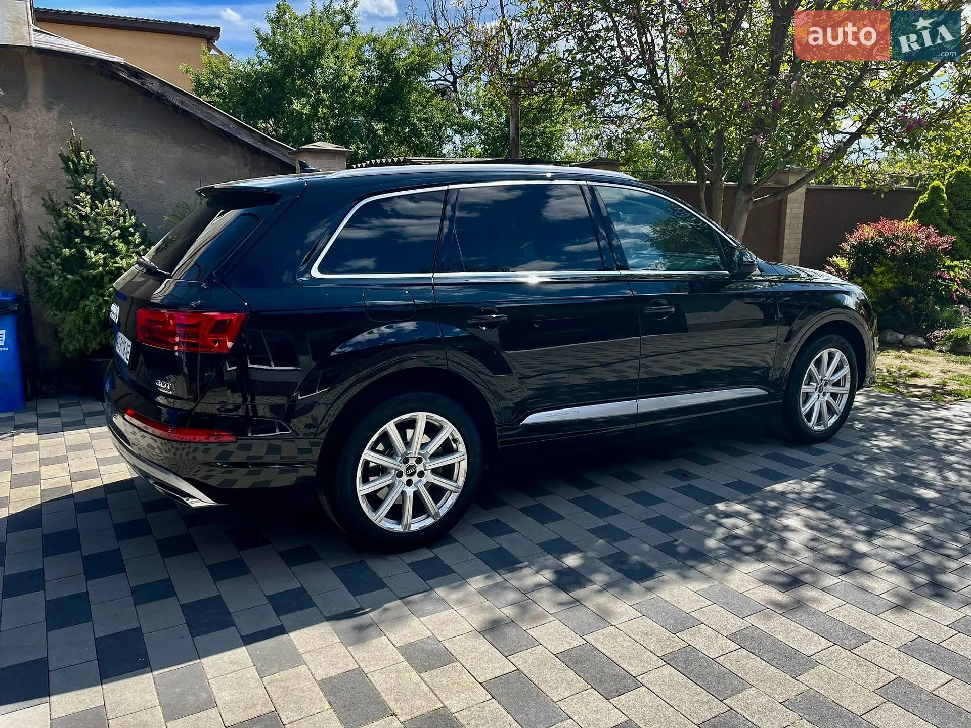 Audi Q7 2016 VIN WA1LAAF70HD012698 фото оголошення 24 з 29