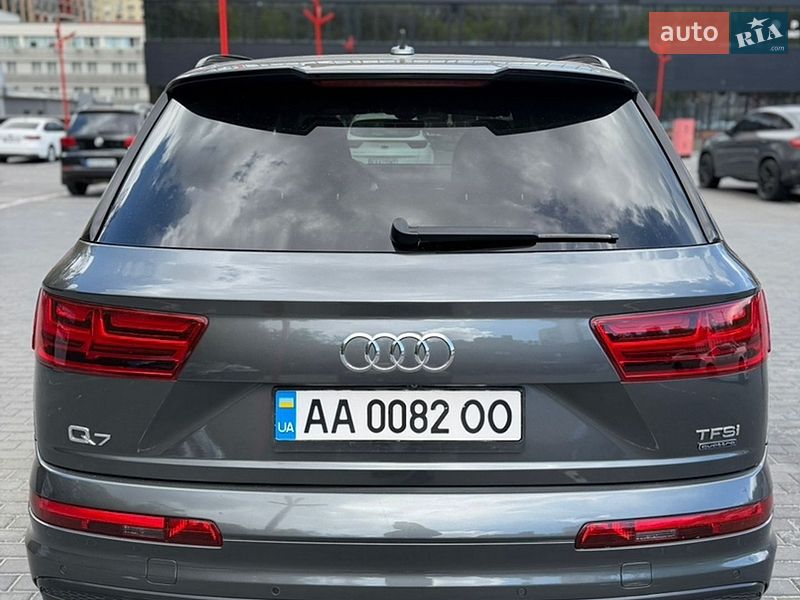 Позашляховик / Кросовер Audi Q7 2017 в Києві